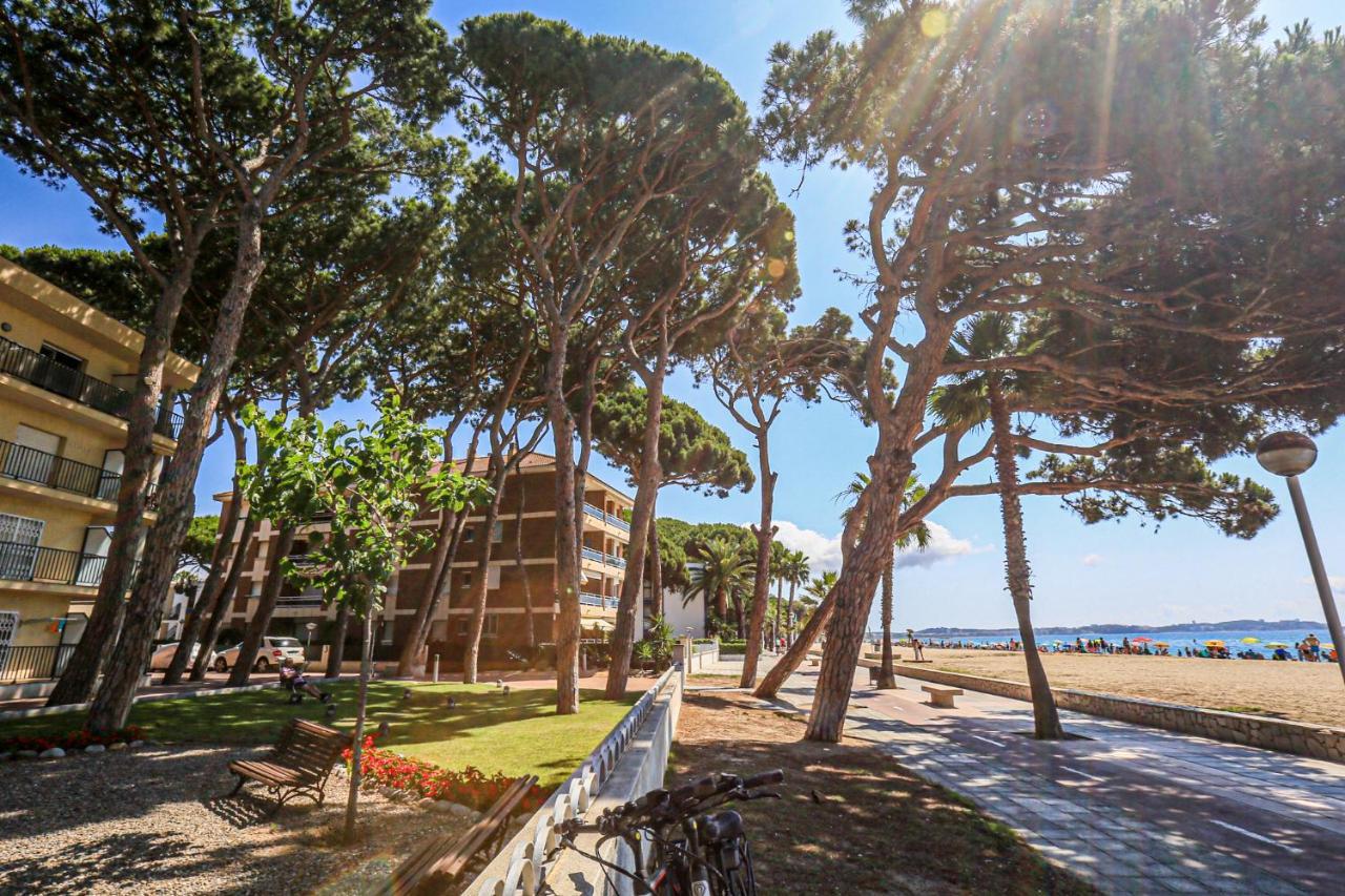 Pins I Mar - Only Families Apartment Cambrils Ngoại thất bức ảnh
